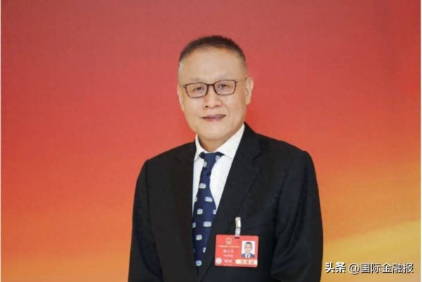 全国人大代表魏立华：推动“学生奶计划”普惠供给