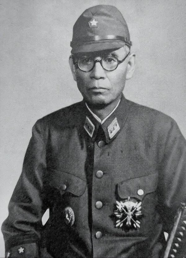 左权牺牲后，彭总发誓报仇，没想到执行任务的是一位25岁的女科长